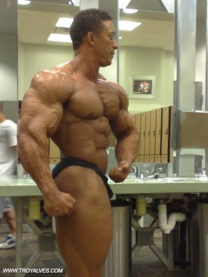 troy alves11[1].jpg