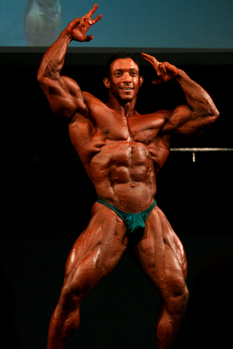 Troy_Alves_IFBB_2008_Australia_2[1].jpg